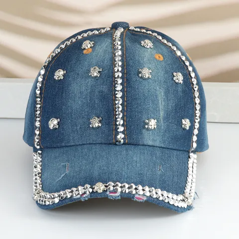 Berretto da Baseball Britannico Retrò Con Rivetti in Metallo Strass e Motivo a Teschio Unisex Hip Hop Punk Sun Hat