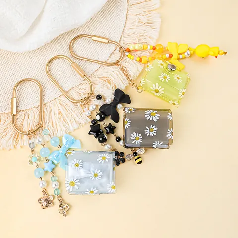 Mini Transparent Photo Album Keychain Acrylic Beaded Bracelet Bowknot Star Pendant Daisy Pattern PVC Pocket Storage Card Holder Bag Charm