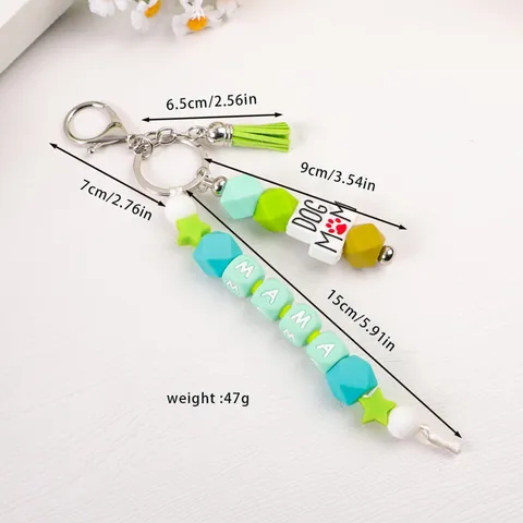 Alfabet Letter Siliconen Kralen Sleutelhanger Met DOG MOM MAMA Hangers Kwastje Ster Voor Tas Vrouwen Cadeau