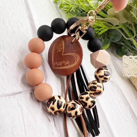 Leopard Print Silicone Wood Bead Wristlet Keychain Mama Engraved Heart Wood Disc Tassel Bracelet Key Ring For Women Gift