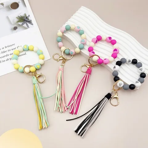 Süßer Silikon Perlen Schlüsselanhänger Armband Mit Herz Druck Weiche Wildlederimitat Quaste Legierung Schnapphaken Für Damen Tasche Auto