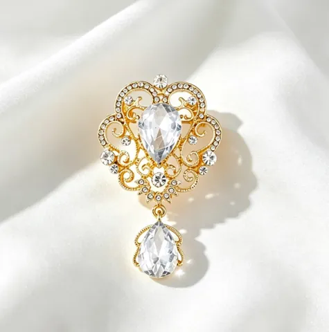 Palace Style Rhinestone Crown Brooch For Women Alloy Water Drop Pendant Vintage Luxurious Brooch Pin For Suit Wedding Banquet Jewelry
