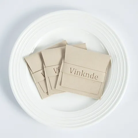 Bolsa de Joyería de Gamuza de Microfibra Pequeña Bolsa de Almacenamiento con Tapa para Anillos Pendientes Collares Empaque de Joyería Beige