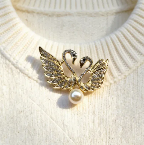 Elegant Alloy Double Swan Brooch With Artificial Pearl Full Rhinestone Inlaid Fashion Suit Coat Pin For Women Jewelry Gift