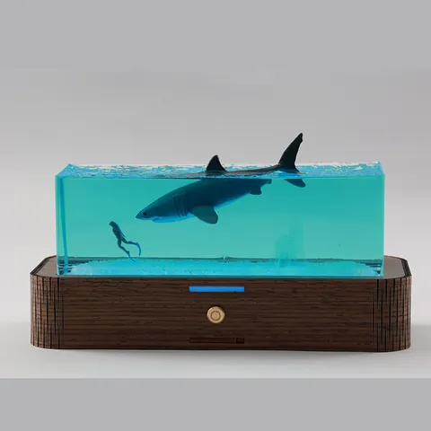 Luce Notturna in Resina e Legno Tema Oceano Ornamento Intaglio Interno Balena Delfino Squalo Atmosfera Abissi LED Lampada Decorativa da Scrivania Regalo
