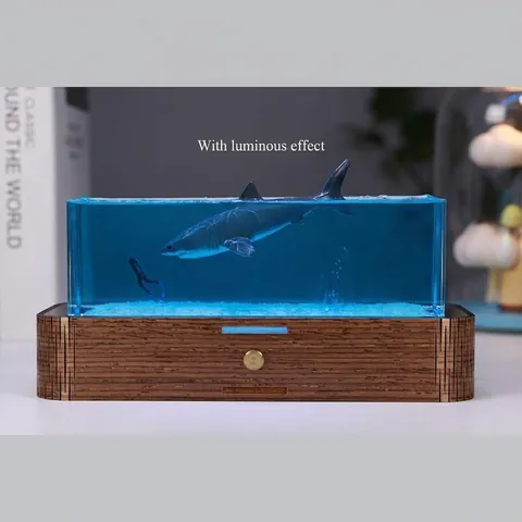 Luce Notturna in Resina e Legno Tema Oceano Ornamento Intaglio Interno Balena Delfino Squalo Atmosfera Abissi LED Lampada Decorativa da Scrivania Regalo