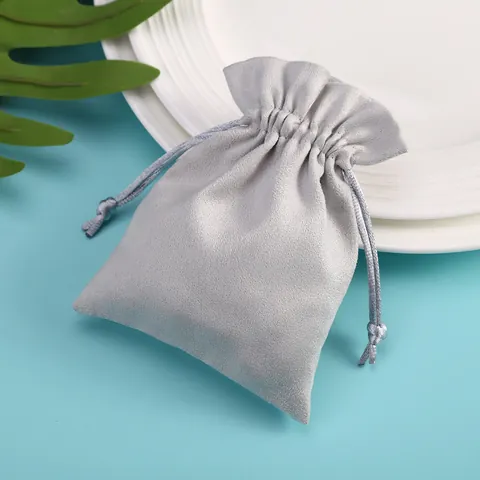 Bolsa de Joyería de Terciopelo de Gamuza Gris Con Cordón Boca Volante Bolsa de Almacenamiento Pequeña para Anillos Pendientes Bolsa de Regalo