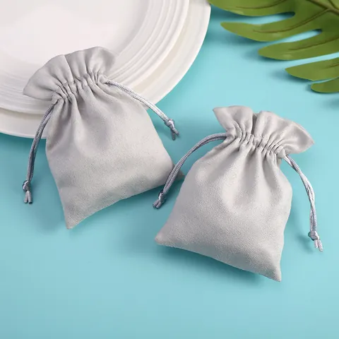 Bolsa de Joyería de Terciopelo de Gamuza Gris Con Cordón Boca Volante Bolsa de Almacenamiento Pequeña para Anillos Pendientes Bolsa de Regalo