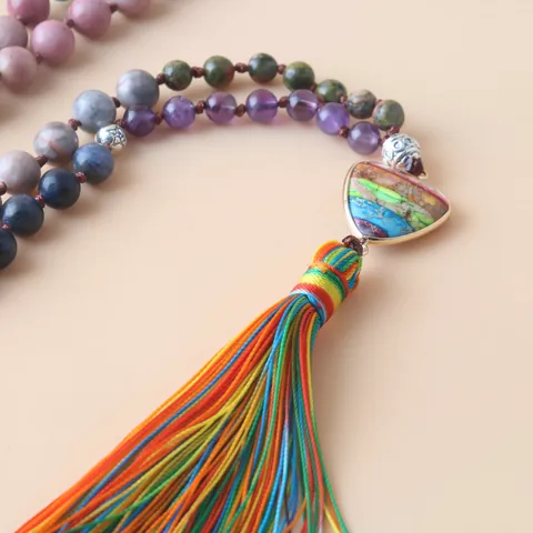Collier de 108 Perles de Mala Bohème Pendentif en Pierre Impériale Naturelle Gland Coloré Colliers de Yoga Méditation Femmes Hommes Bijoux