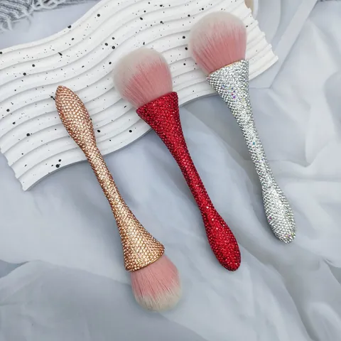Brocha de Maquillaje Lujosa con Cintura de Avispa y Diamantes de Imitación Pincel Grande para Polvos y Base Cerdas en Degradado