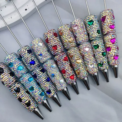 Stylo à Bille en Métal DIY avec Strass Complets Motif Cœur Étincelant Cadeau d'Écriture de Luxe pour Femme Fournitures de Bureau