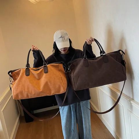 Sac de Voyage en Cuir PU Imperméable Grande Capacité Sac de Weekend Business Casual avec Bandoulière pour Hommes et Femmes