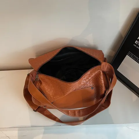 Borsa da Viaggio Intrecciata a Grande Capacità per Donna Moda Borsa Sportiva in Pelle PU con Rivetti Borsa a Tracolla per Palestra