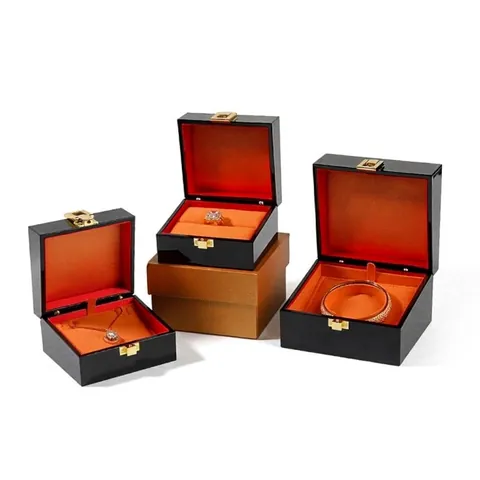 Luxury High-Gloss Piano Lacquer Jewelry Box With Orange Microfiber Lining For Rings Necklaces Bracelets Gift Packaging