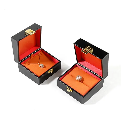 Luxury High-Gloss Piano Lacquer Jewelry Box With Orange Microfiber Lining For Rings Necklaces Bracelets Gift Packaging