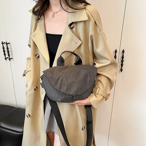 Japanese Style Minimalist Plaid Nylon Crossbody Bag For Women Waterproof Magnetic Closure Fitness Waist Shoulder Bag Gift