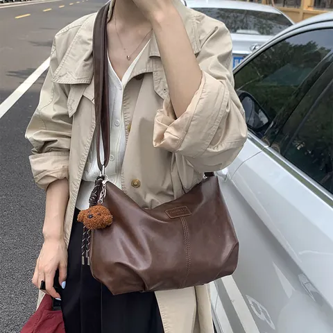 Retro Pleated PU Leather Shoulder Bag Large Capacity Vintage Underarm Tote Bag For Women College Student Casual Commuter Handbag