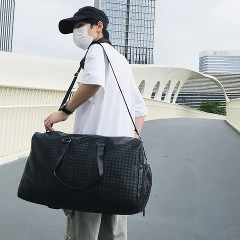 Sac de Voyage de Grande Capacité en Cuir PU Tissé pour Hommes Femmes Sac de Bagages Affaires avec Compartiment à Chaussures Séparation Humide Sec Sport Gym Bag