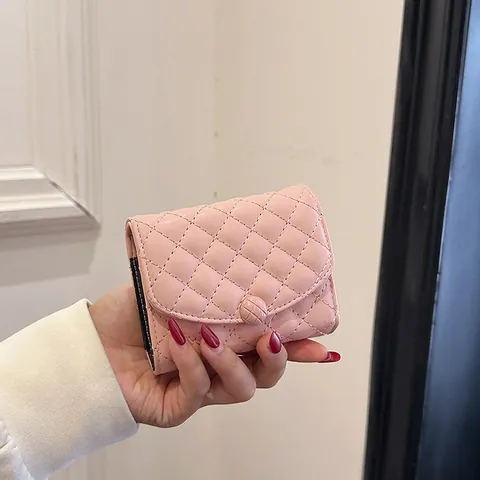 Cartera Pequeña Cuadrada con Patrón de Diamantes Acolchados para Mujer Cuero de PU Ranura para Múltiples Tarjetas Bolso de Mano Minimalista