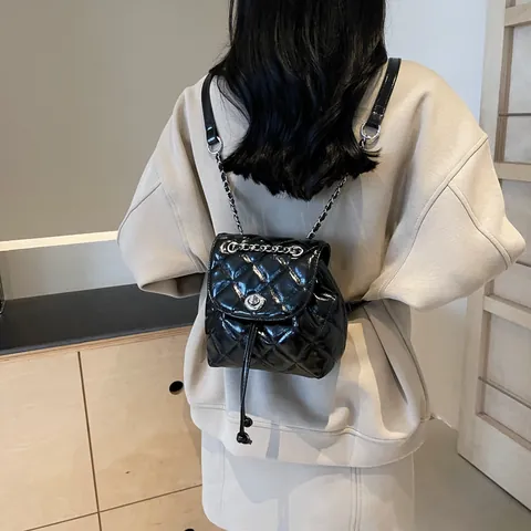 Sac Seau à Cordon Matelassé en Losange pour Femmes Petit Sac à Dos en Cuir PU Souple avec Chaîne
