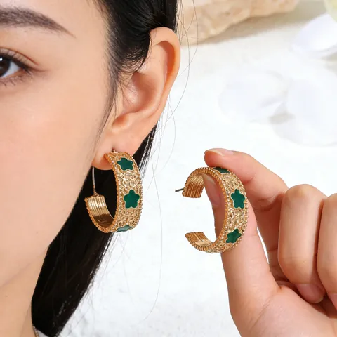 Boucles d'Oreilles Créoles Vintage en Alliage de Zinc pour Femmes Boucles d'Oreilles en Forme de C Florales en Émail de Luxe Bijoux de Mode
