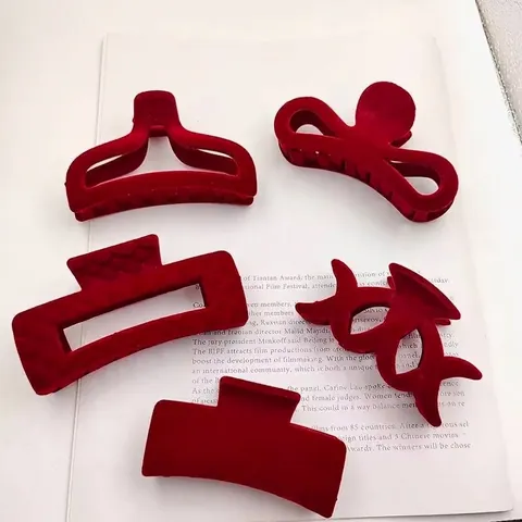 Women Retro Burgundy Flocked Hair Claw Large Shark Clip Autumn Winter Velvet Hair Accessories Elegant Hair Catch Barrette