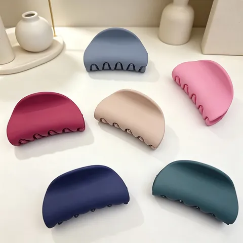 Small Matte Semi-Circular Hair Claw Clip For Women Korean Style Solid Color PS Plastic Shark Clip Anti-Slip Hair Accessory