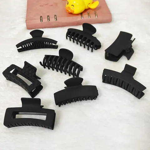 Pince à Cheveux Requin en Plastique Noir Mat Taille Moyenne Minimaliste Coréen pour Femmes et Filles Accessoire de Coiffure