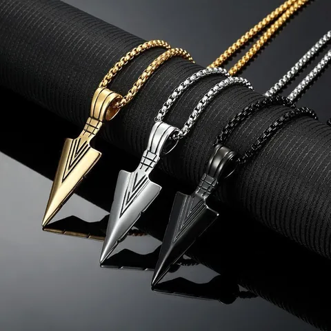 Vintage Alloy Spearhead Pendant Necklace For Men Women Personalized Triangle Arrowhead Punk Style Geometric Jewelry Accessory