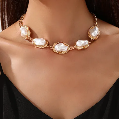 Set di Gioielli con Collana Bracciale e Orecchini in Perle Barocche Irregolari Vintage per Donna in Lega Placcata Oro Catena Cubana