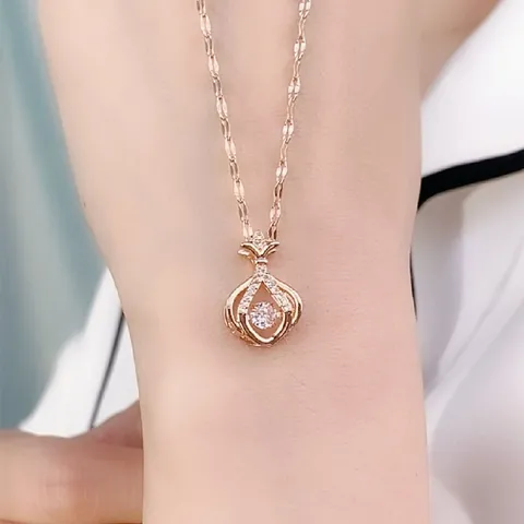 Titanium Steel Dancing Stone Pouch Pendant Necklace For Women Rose Gold Minimalist Ins Style Rhinestone Jewelry Accessory