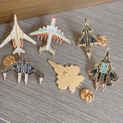 Zinc Alloy Enamel Aircraft Fighter Jet Brooch Pin Military Airplane Model Badge Jewelry For Men Women Backpack Clothing Accessory