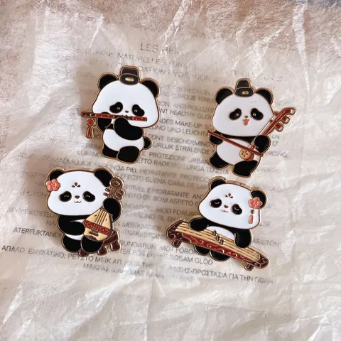 Chinese Style Cartoon Panda Enamel Brooch Musical Instrument Pipa Erhu Guzheng Flute Zinc Alloy Metal Badge Pin Jewelry Gift