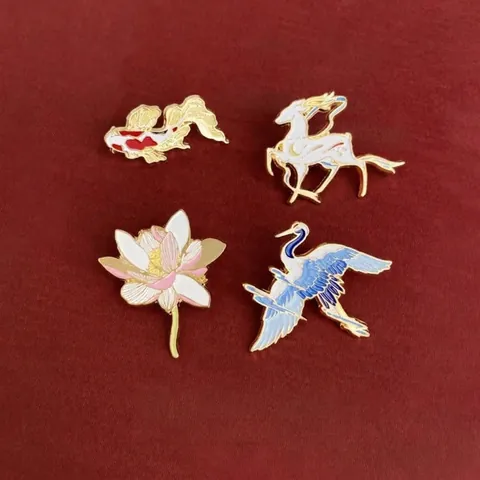 Vintage Chinese Style Alloy Lacquered Brooch Crane Koi Deer Lotus Badge Pin National Tide Cloisonne Jewelry For Women Men Gift