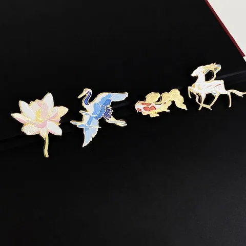 Vintage Chinese Style Alloy Lacquered Brooch Crane Koi Deer Lotus Badge Pin National Tide Cloisonne Jewelry For Women Men Gift
