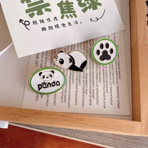 Cute Cartoon Panda Zinc Alloy Enamel Drip Brooch Pin For Backpack Clothing School Rewards Student Gift Jewelry Accessories