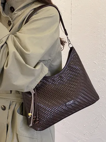 Woven Synthetic Leather Underarm Bag For Women Fashion Retro Minimalist Bucket Shoulder Bag For Daily Commuting Party