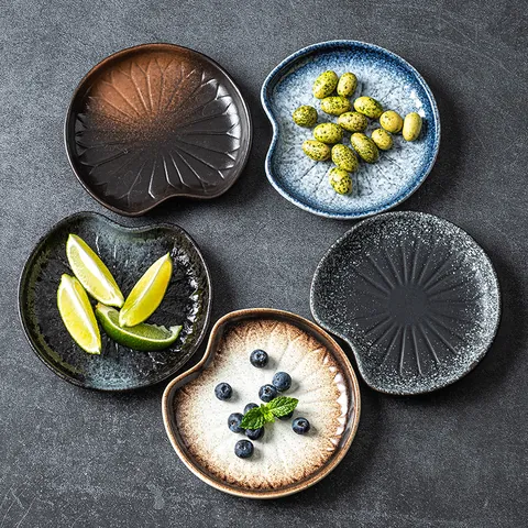 Japanese Retro Irregular Porcelain Plate Lotus Leaf Shape Ceramic Dessert Fruit Dish Decorative Wabi-sabi Style Bone China Plate