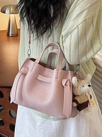 Damen Litschi Textur PU Leder Tragetasche Seitenknoten Design Verstellbarer Riemen Mit Abnehmbarem Plüsch Anhänger Handtasche