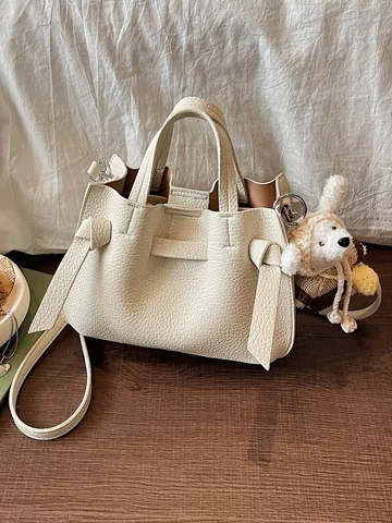 Damen Litschi Textur PU Leder Tragetasche Seitenknoten Design Verstellbarer Riemen Mit Abnehmbarem Plüsch Anhänger Handtasche