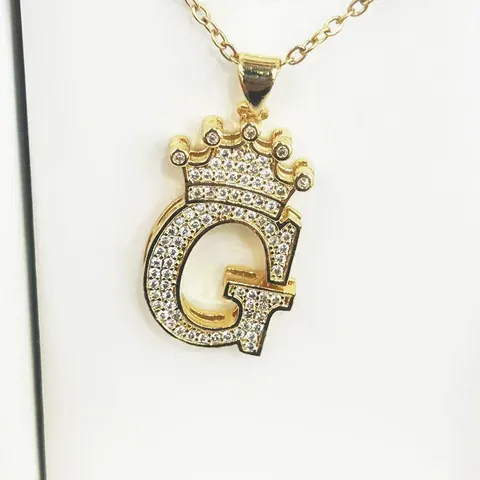 Initial Crown Alphabet Letter Pendant Necklace Gold Plated Copper Rhinestone Inlaid Fashion Jewelry For Women A-Z