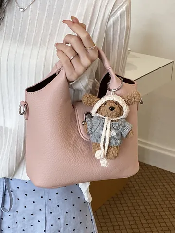 Damen High-End PU Leder Litschimuster Eimertasche Mode Exquisite Handtasche Mit Teddybär Anhänger Schulter Umhängetasche
