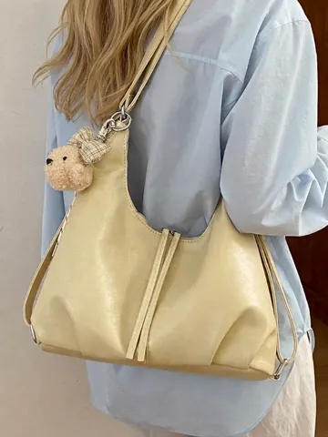 Zaino da Donna in Pelle PU alla Moda Stile Rilassato Grande Capacità Pendolare Borsa a Tracolla Multiuso Con Ciondolo a Orso
