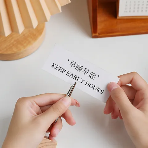 Vintage Wooden Base Memo Clip Creative Square Photo Card Holder Cute Standing Alligator Clip For Desktop Decoration Office