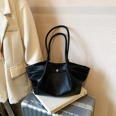 Borsa Tote Donna in Pelle PU Grande Capacità Minimalista con Trama Litchi Borsa a Tracolla con Ciondolo a Forma di Croissant Urban Simple