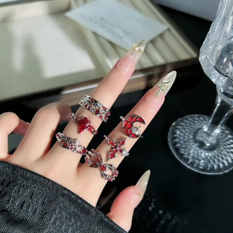 Neutraler Gothic Punk Spinnennetz Kreuz Offener Ring Mode Stapelbar Kupfer Strass Rot Tropfkleber Fingerring Damen
