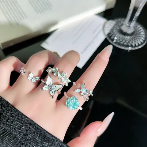 Frisch Minzgrün Emaille Blume Schmetterling Offener Ring Für Damen Süß Kupfer Strass Verstellbarer Mode Finger Schmuck