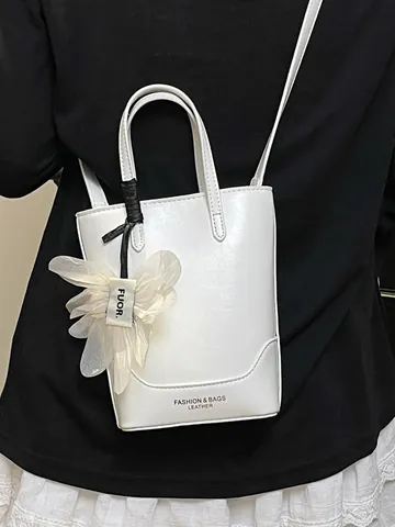 Mode Vrouwen PU Leer Emmer Tas Minimalistische Crossbody Handtas Met Bloemenbedel Retro Schoudertas Dagelijkse Vrije Tijd Tote