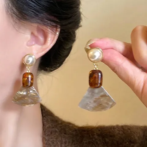 Maillard Style Acrylic Resin Pendant Earrings For Women Vintage Alloy Rhinestone Artificial Pearl Drop Earrings 925 Silver Post