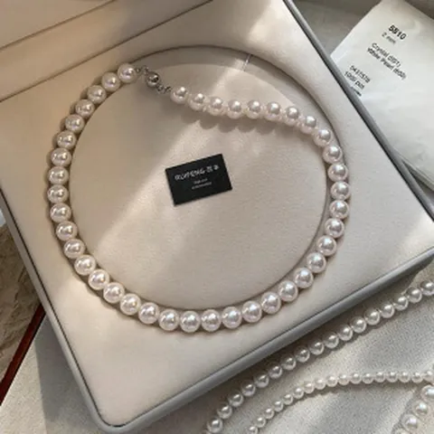 French Aurora White Artificial Pearl Necklace For Women Elegant Magnetic Buckle Light Luxury Collar Chain Fashion Jewelry Accessory Gift